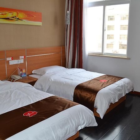 Thank Inn Chain Hotel Zibo Road Dongying Extérieur photo